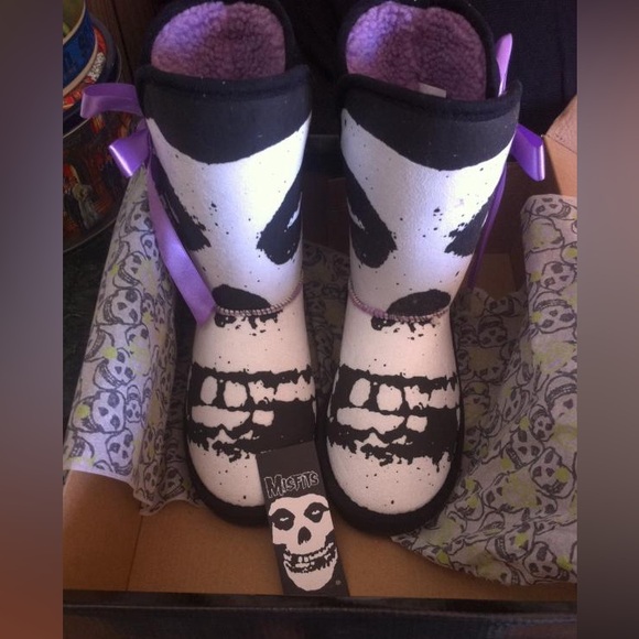 Iron Fist Mistfits Fugly Boots🖤💜💀BNIB NEVER WORN VINTAGE IN MINT CONDITION!SOLD - Picture 2 of 12